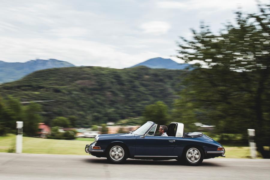  Porsche 911 2.0 Targa (901) 1966 года  (фото 8 из 24)